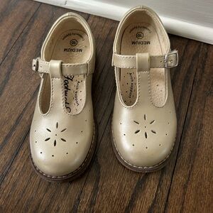 Footmates- MaryJanes dress shoe